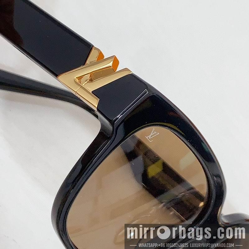 Replica LV Glasses smr77