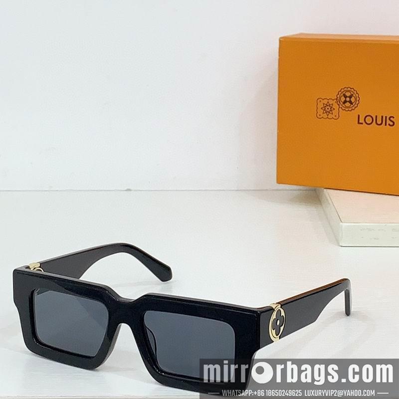 Replica LV Glasses smr48