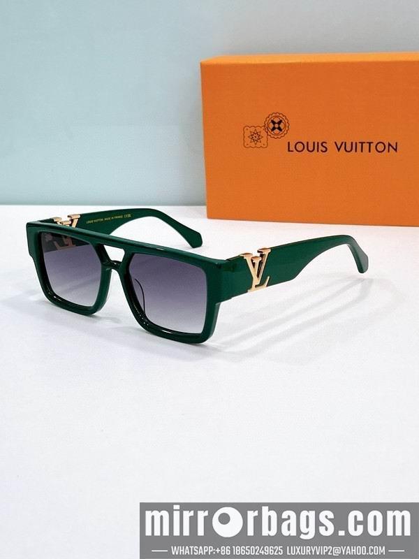 Replica LV Glasses smr107