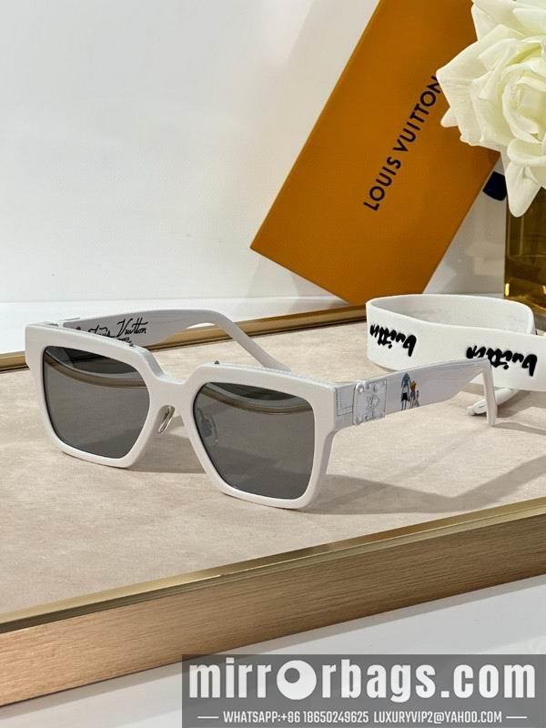 Replica LV Glasses smh26