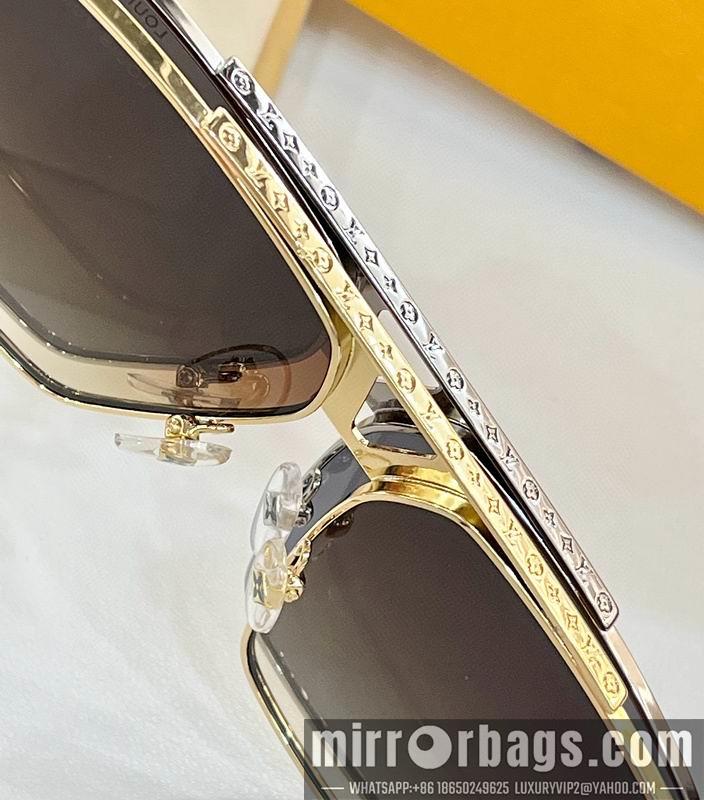 Replica LV Glasses smr62