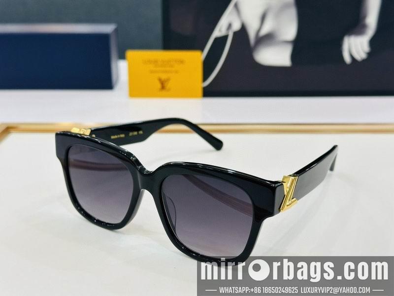 Replica LV Glasses smr105