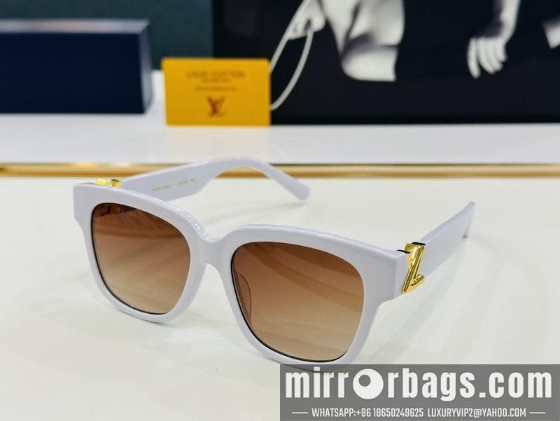 Replica LV Glasses smr105