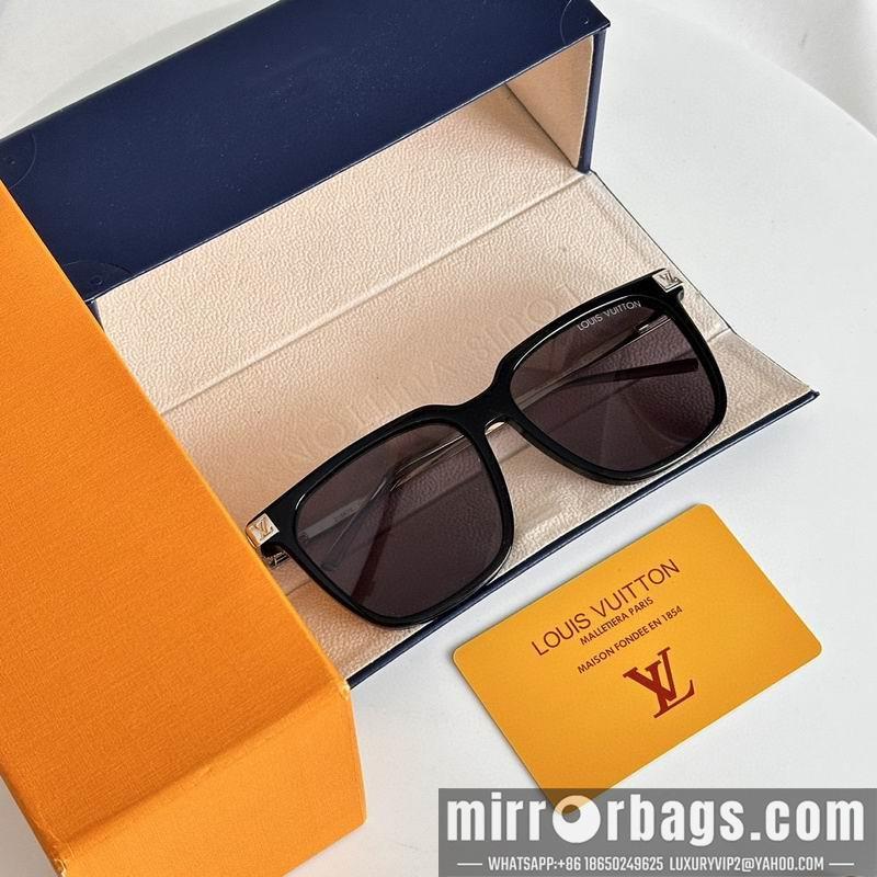 Replica LV Glasses smr148