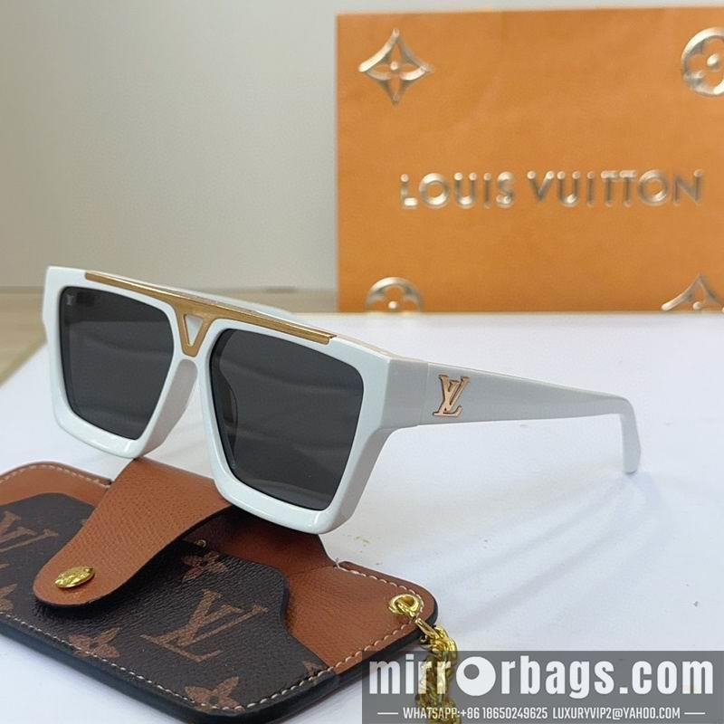 Replica LV Glasses smr120