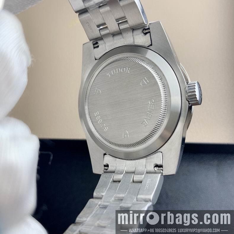Replica Tudor watch M31