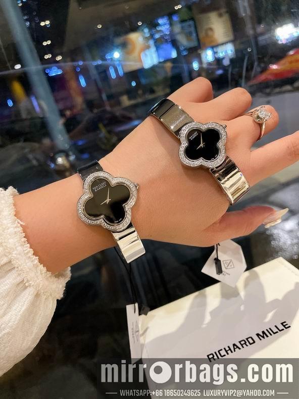 Replica Van Cleef & Arpels watch 090931