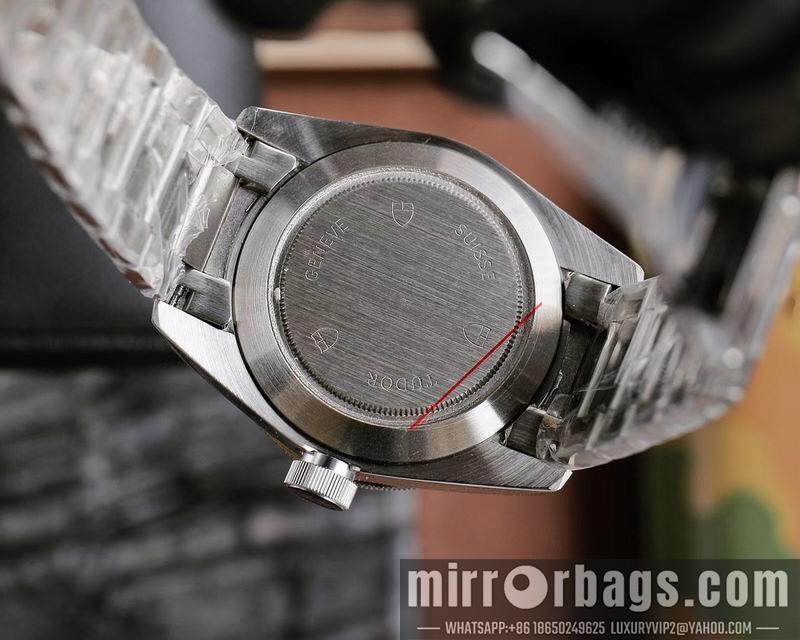 Replica Tudor 42mm 041399