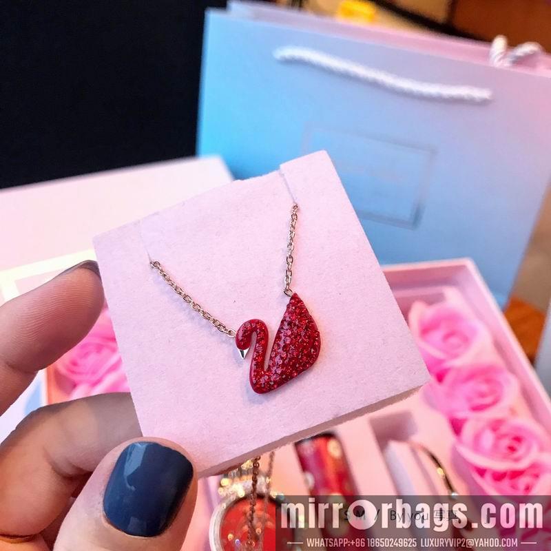 Replica Swarovski 5pcs 041422