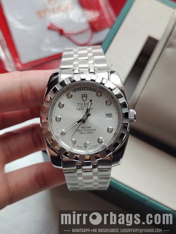 Replica Tudor watch 072433