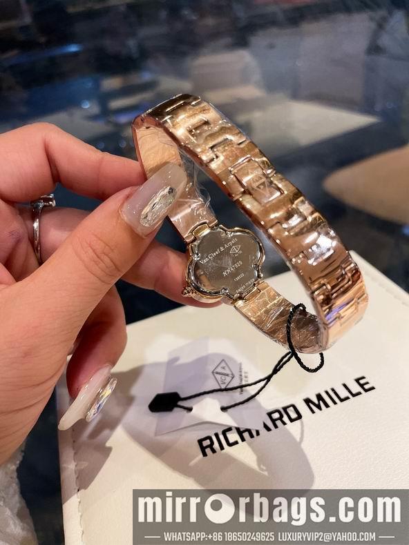 Replica Van Cleef & Arpels watch 090931