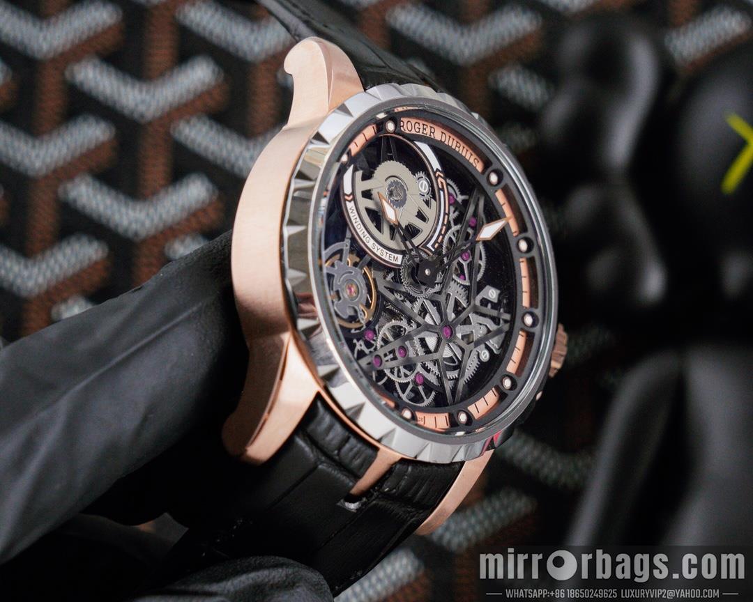 Replica Roger Dubuis watch M08