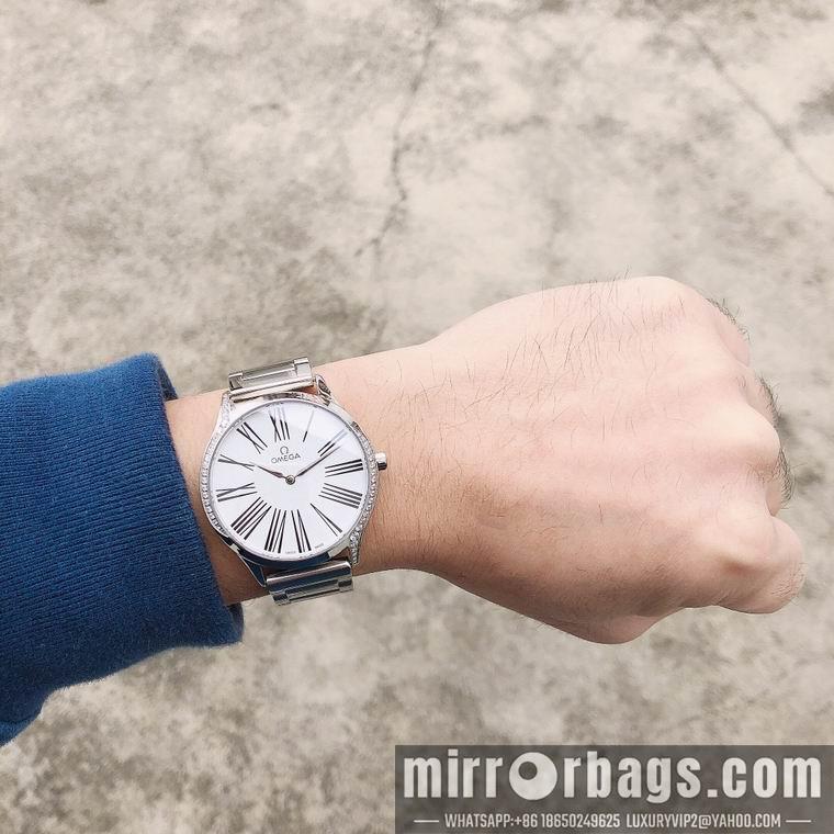 Replica Omega men 42mm M05