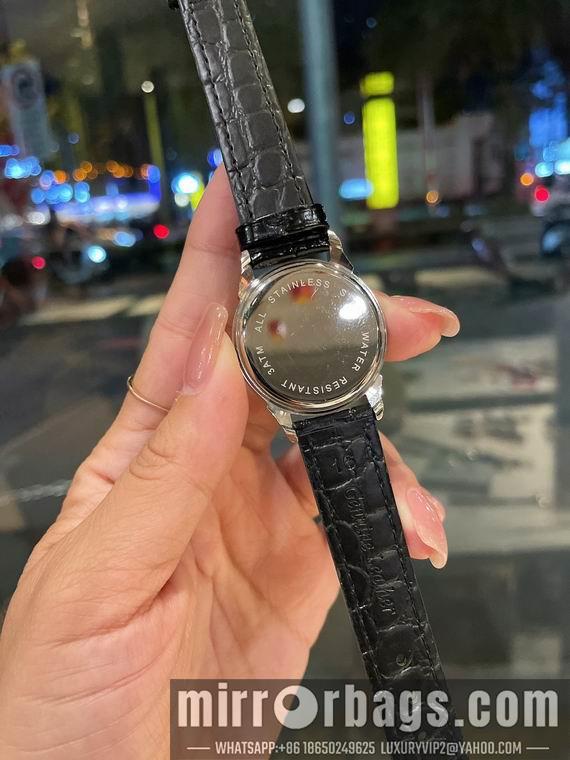 Replica Omega women 34X8mm M07