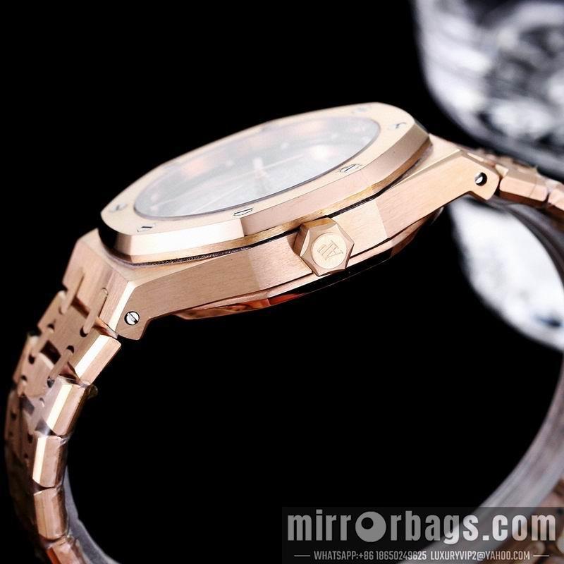 Replica AP 40X10mm 092851