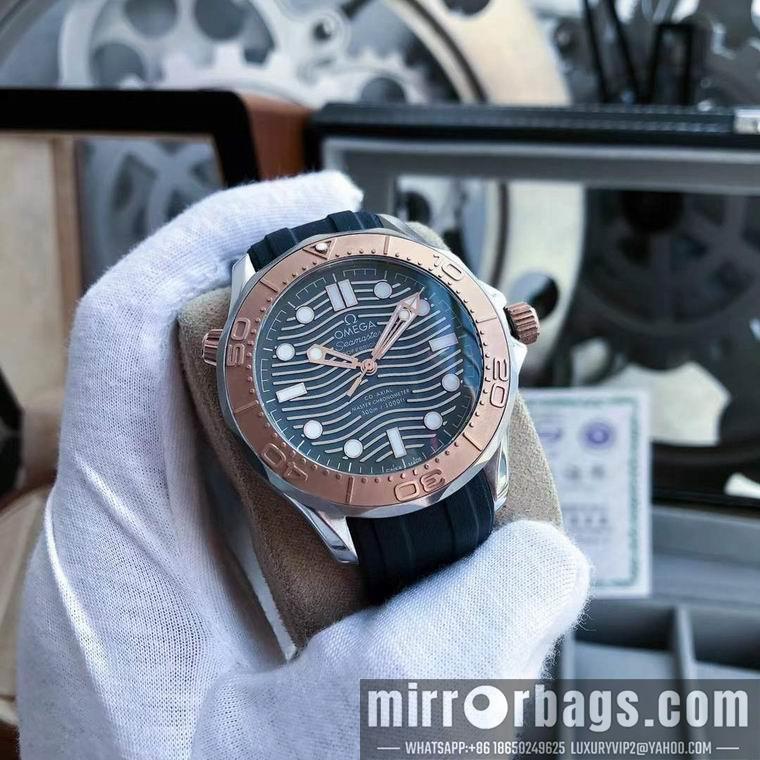 Replica Omega men 45mm M15