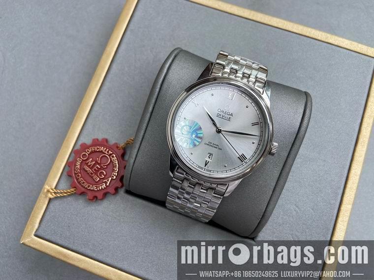 Replica Omega men 40mm M56