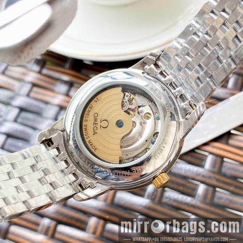 Replica Omega men 42mm M107