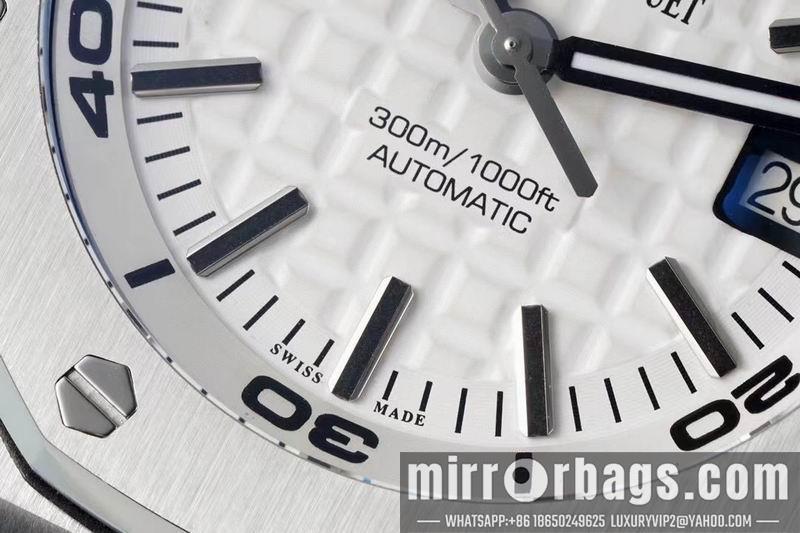 Replica AP watch 110926