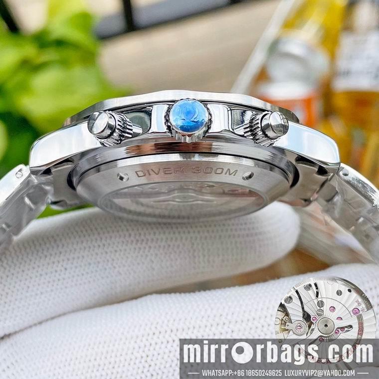 Replica Omega men 44mm M07