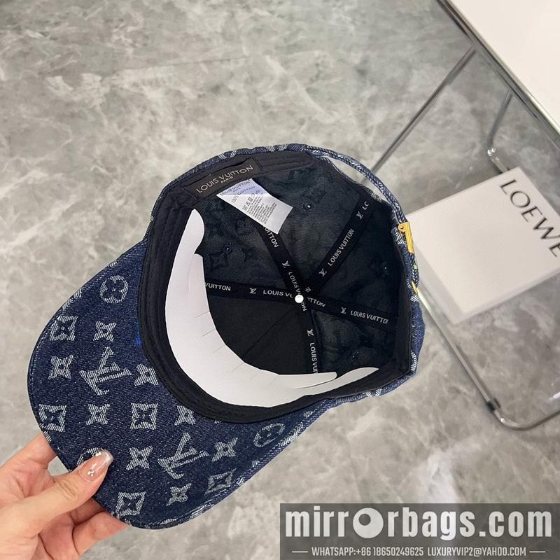Replica LV Hat 082604