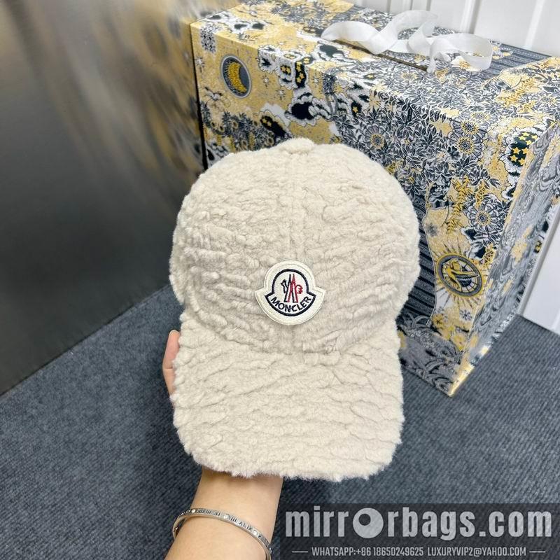 Replica Moncler Hat dx10