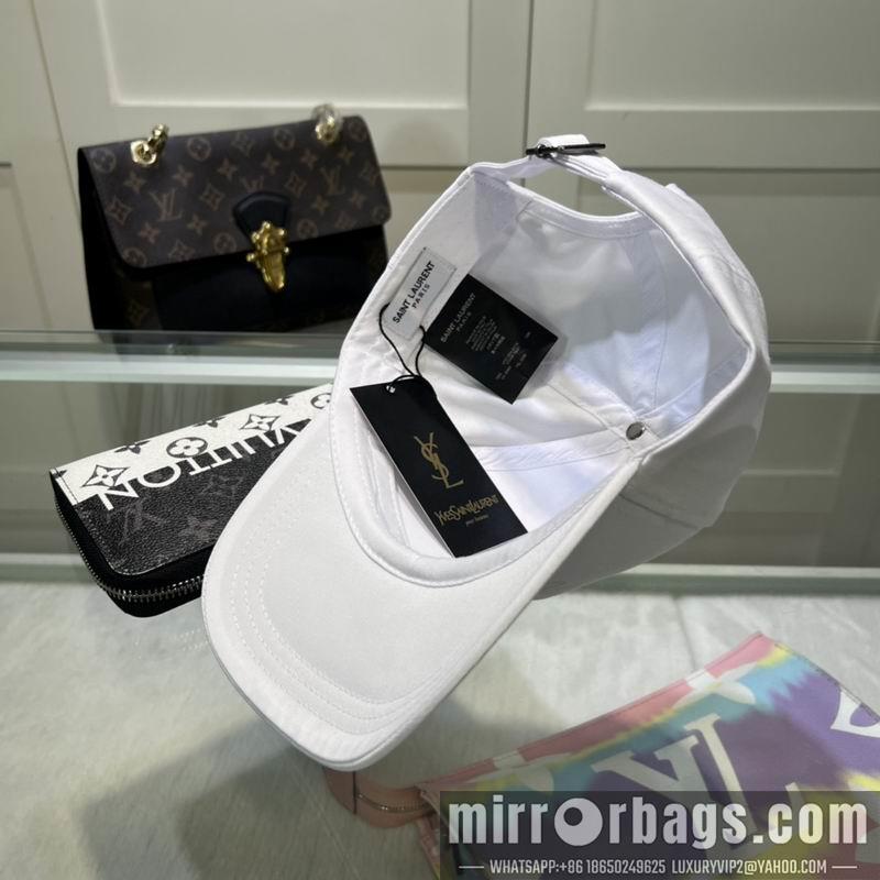 Replica YSL Hat dx09