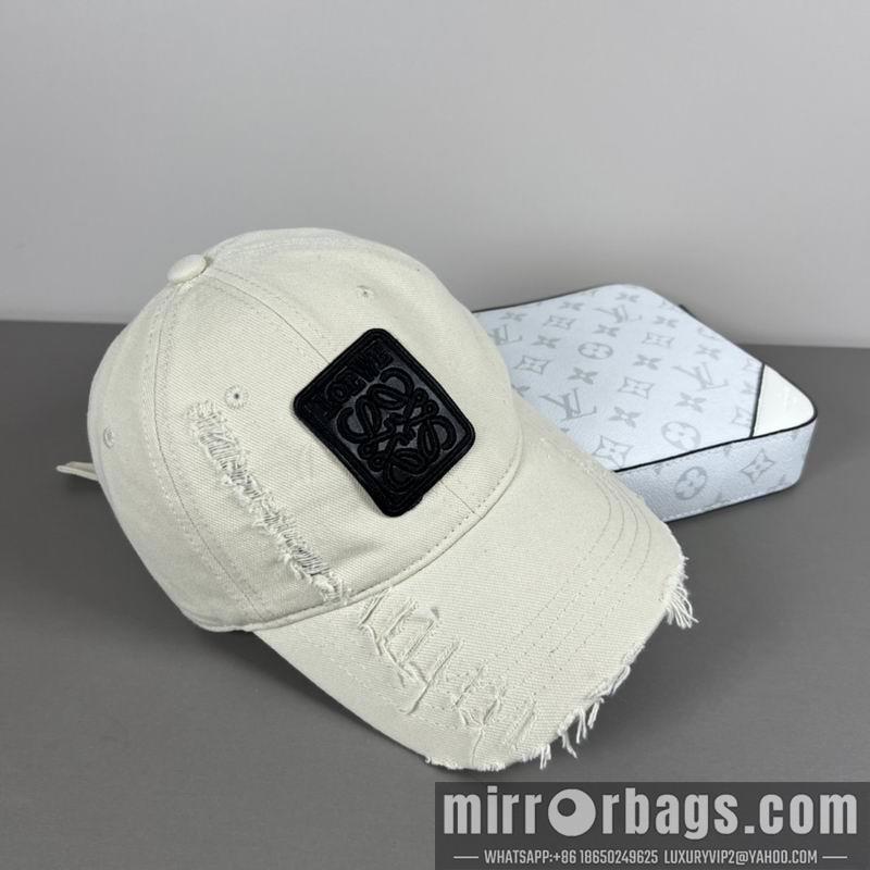 Replica Loewe Hat dx42