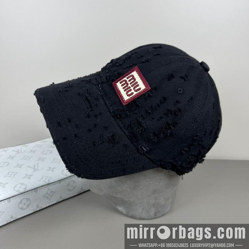 Replica Miumiu Hat dx17
