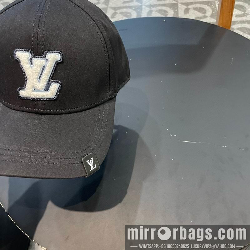 Replica LV Hat 072303