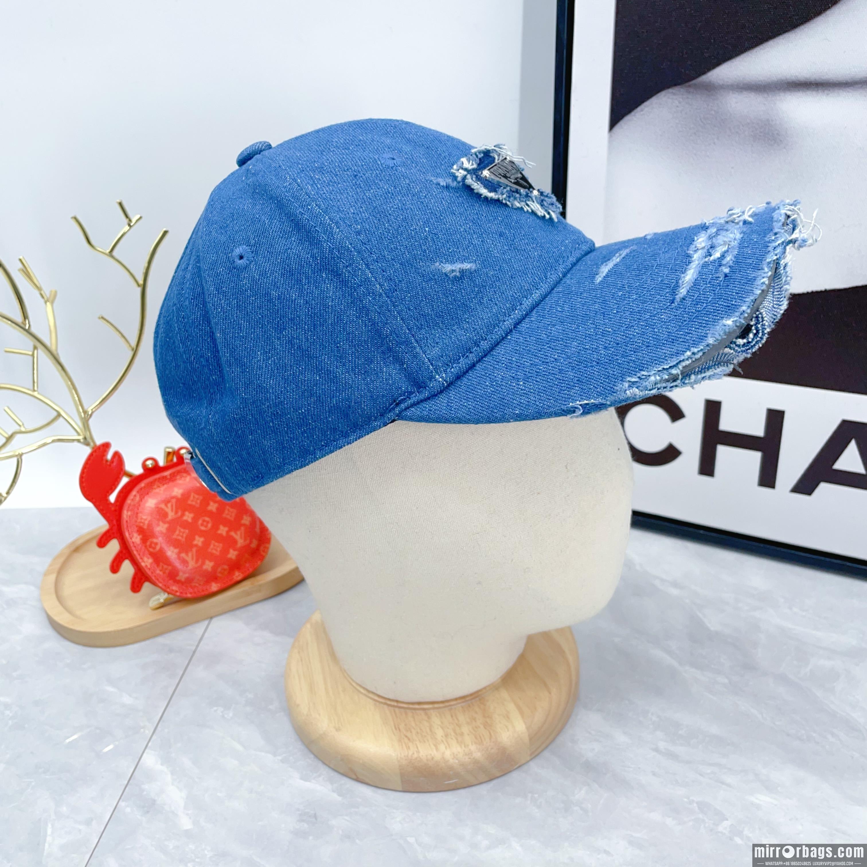 Replica Prada Hat dx01