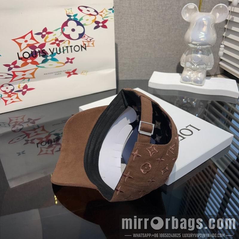 Replica LV Hat 041703