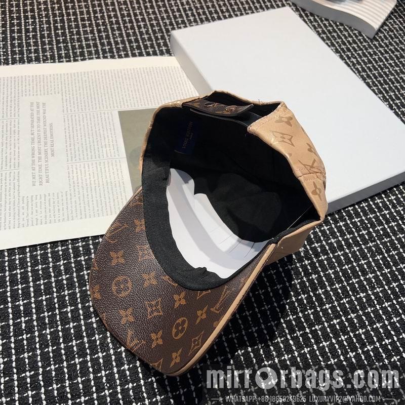 Replica LV Hat 042603