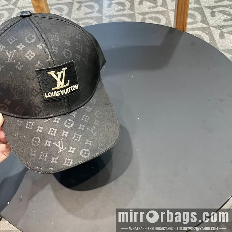 Replica LV Hat 042802