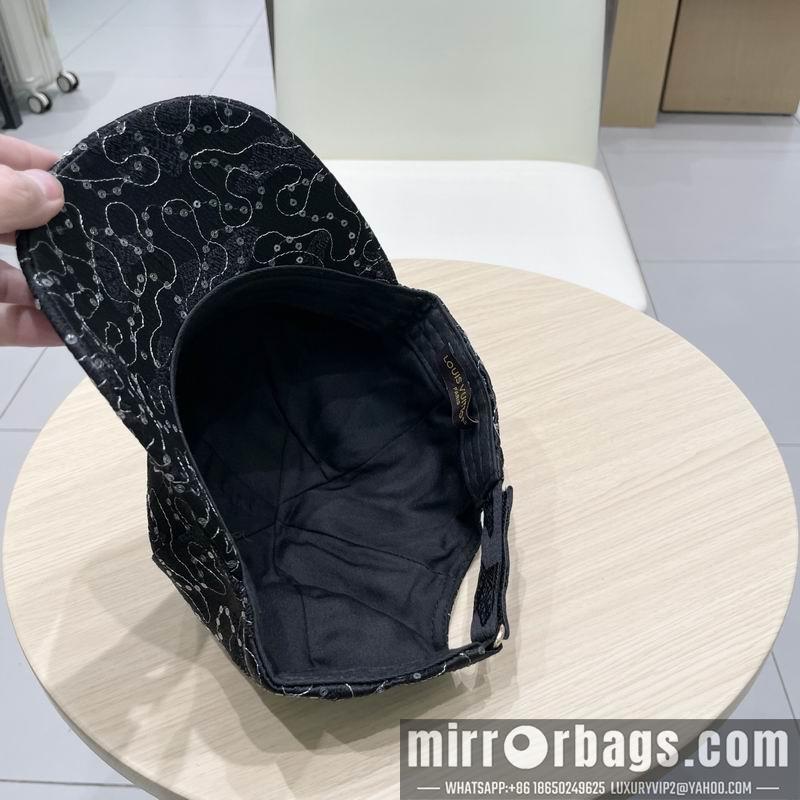 Replica LV Hat 041402