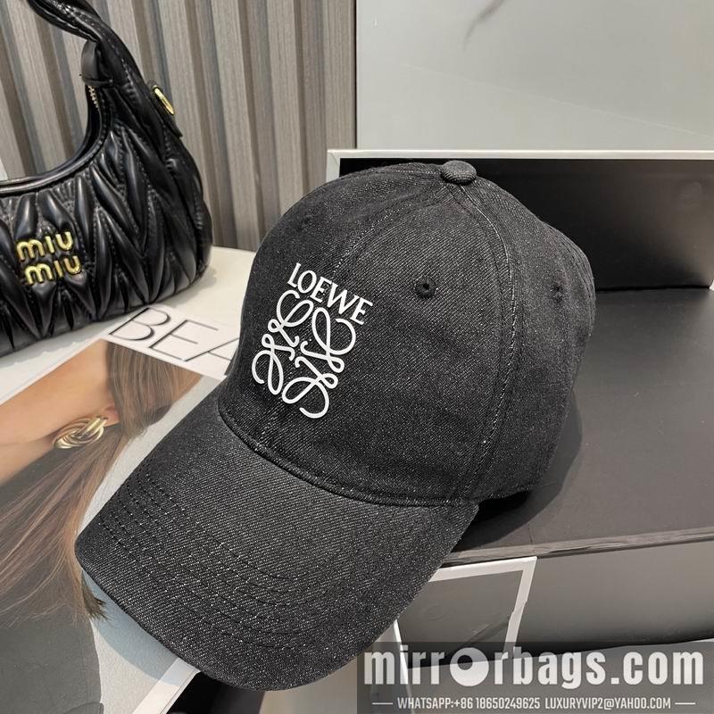 Replica Loewe Hat dx55