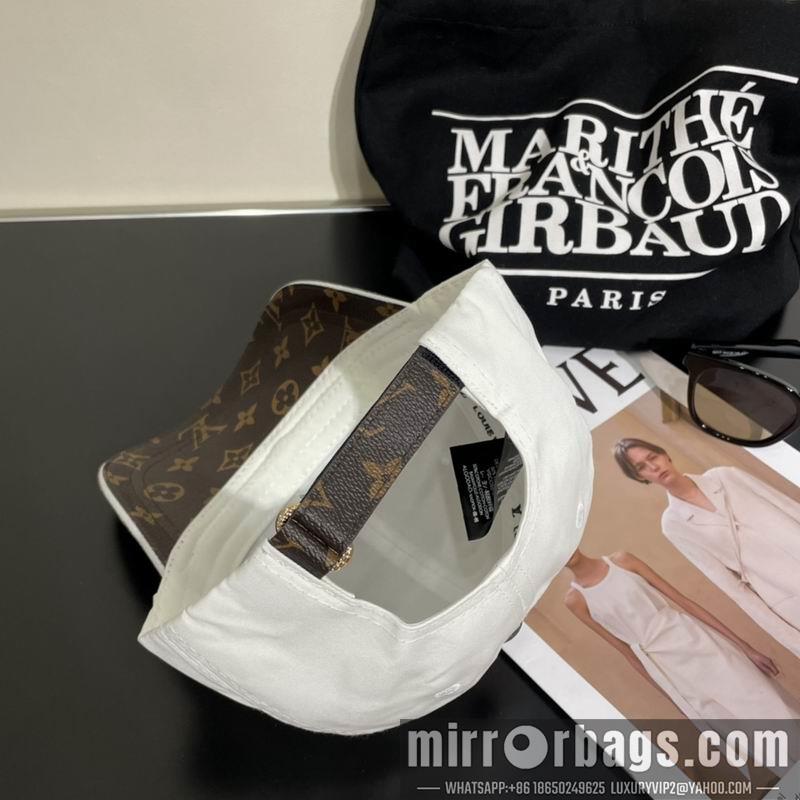 Replica LV Hat 042803
