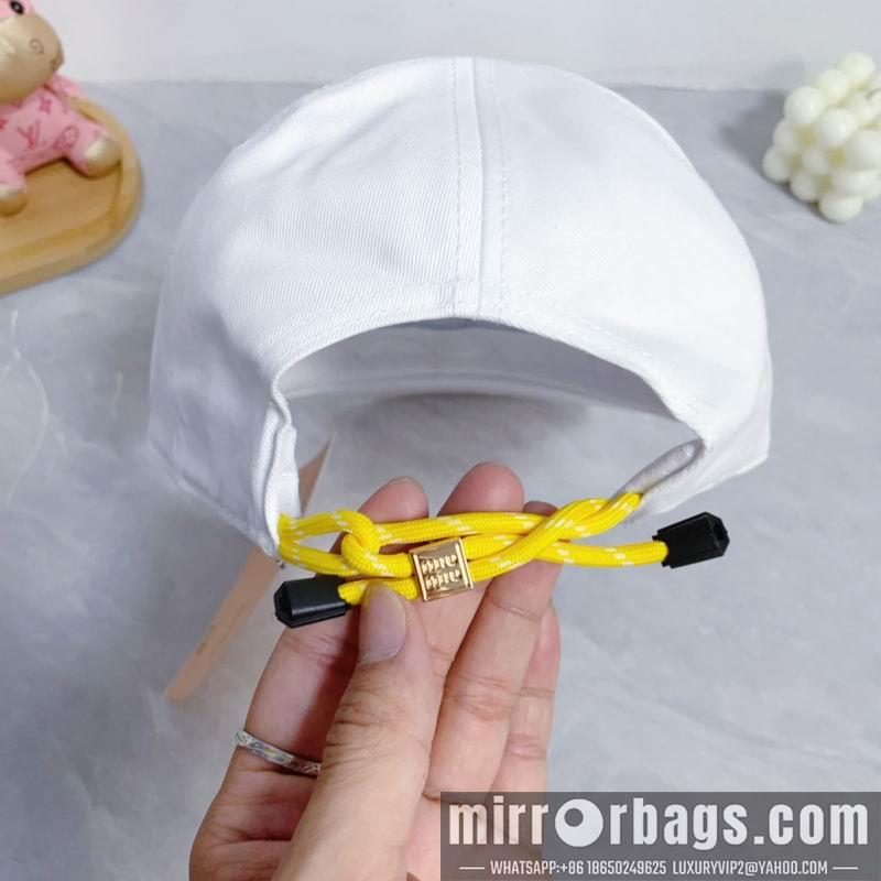 Replica Miumiu Hat dx30