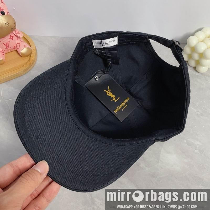 Replica YSL Hat dx17