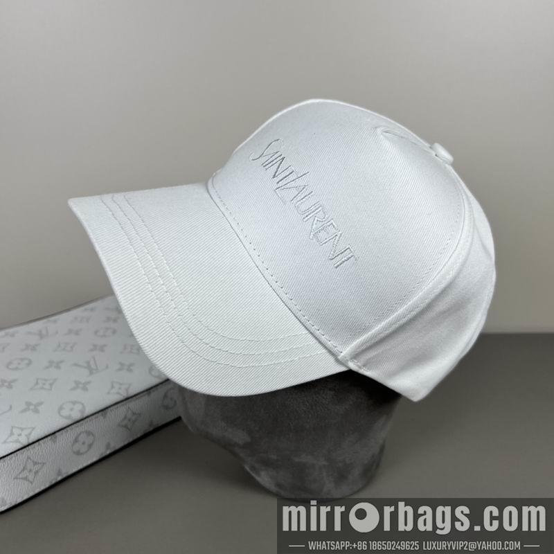 Replica YSL Hat dx37