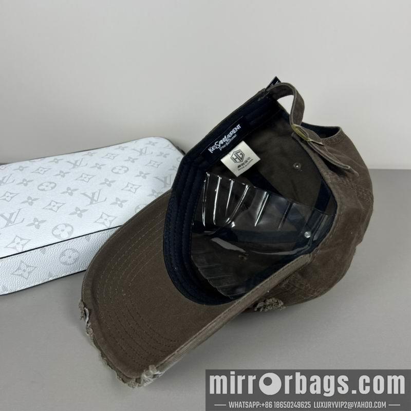 Replica YSL Hat dx34