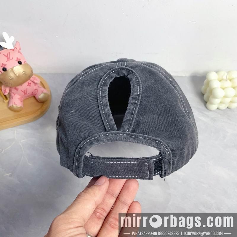 Replica Chanel Hat dx26