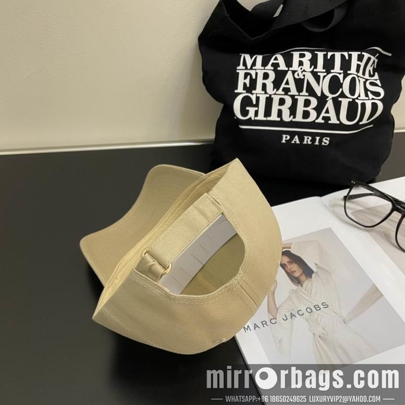 Replica YSL Hat dx10