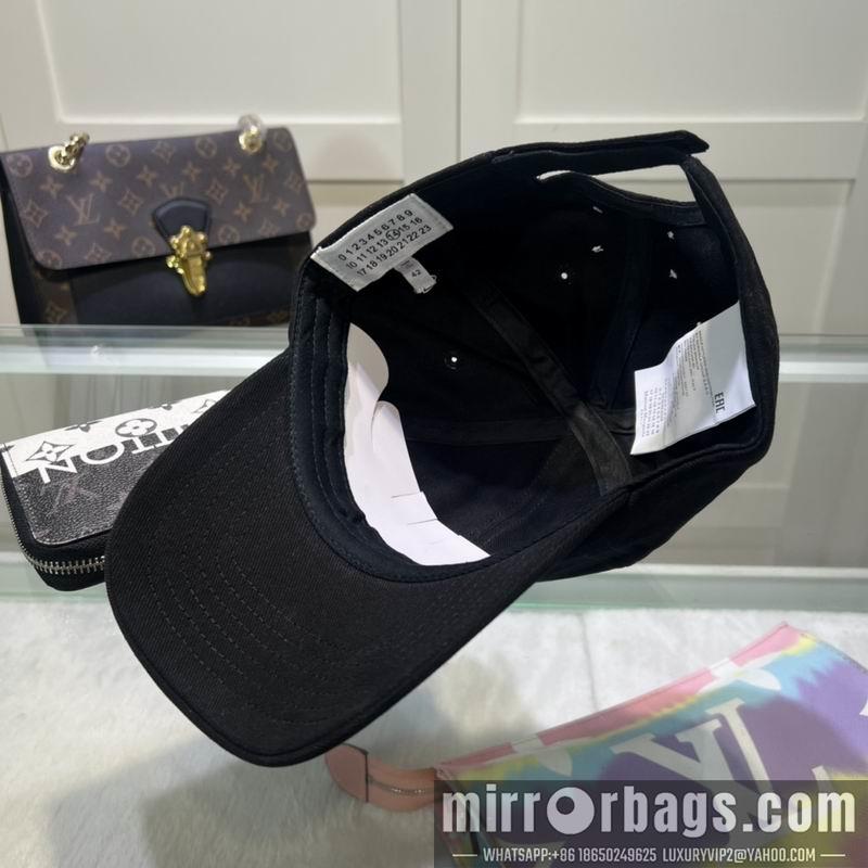 Replica Other Hat 042701