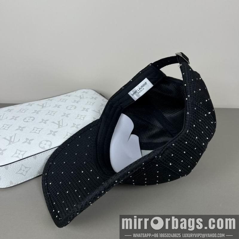 Replica YSL Hat dx36