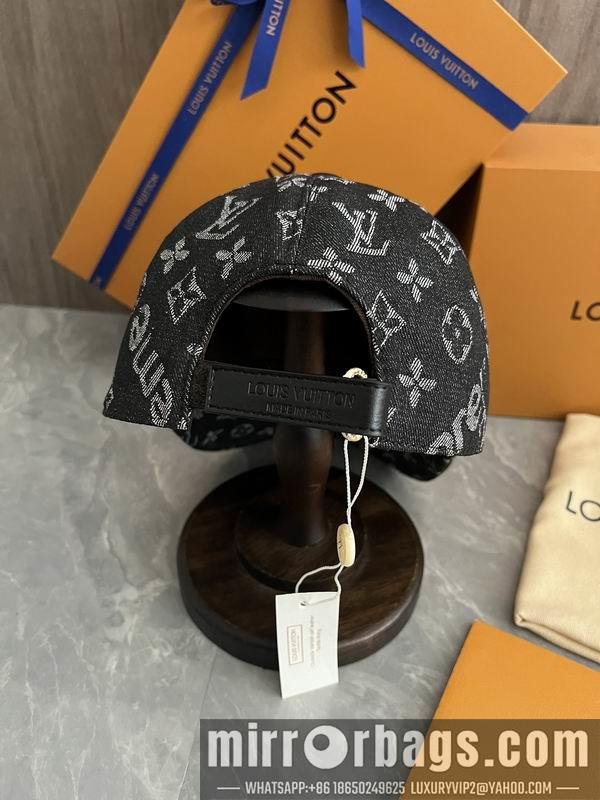 Replica Lv X Supreme Hat dx06