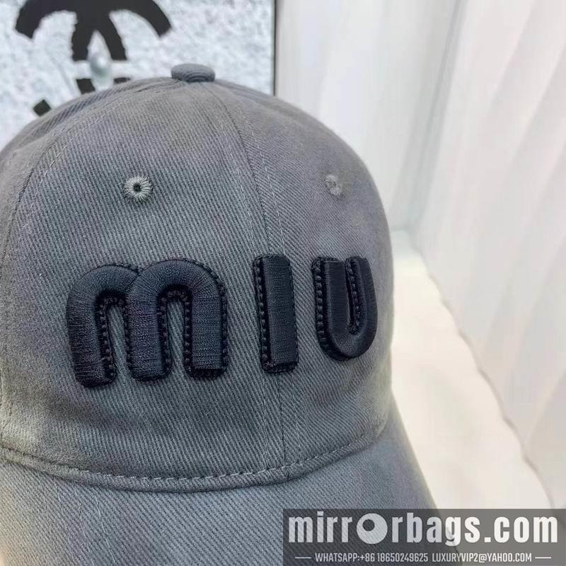 Replica Miumiu Hat dx21