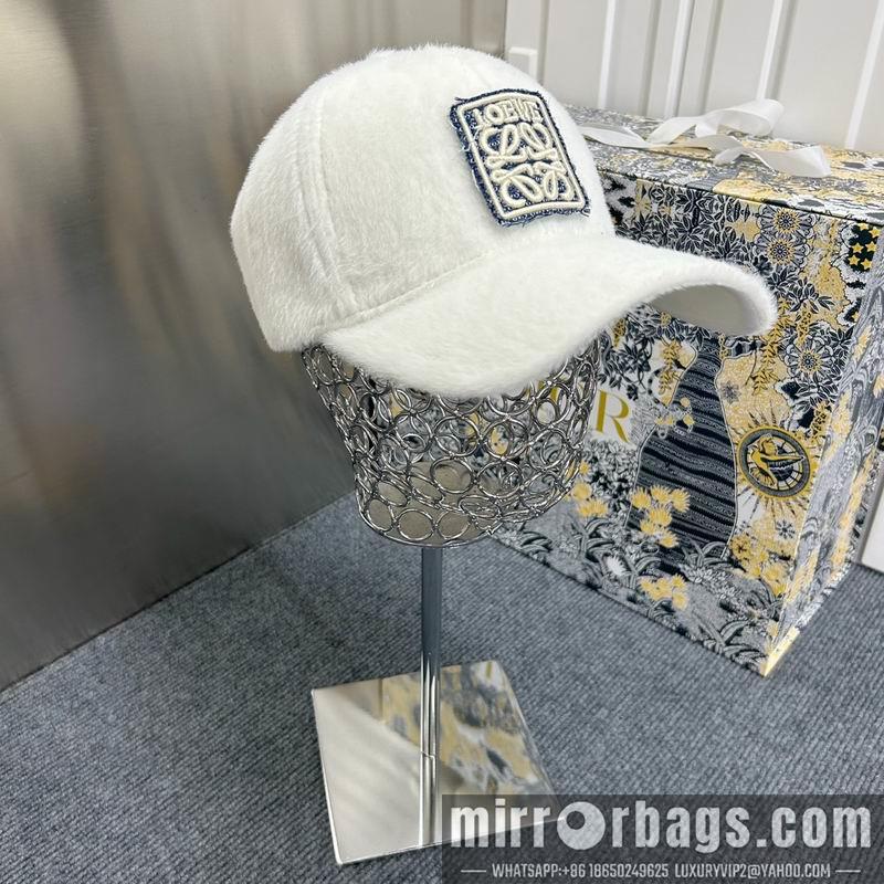Replica Loewe Hat dx16