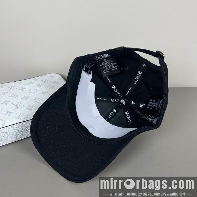 Replica YSL Hat dx35