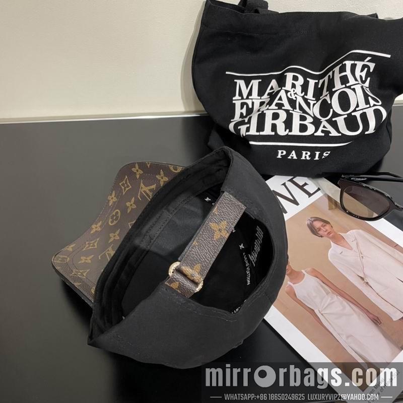 Replica LV Hat 042803